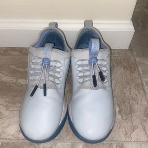 Clove Shoes for Healthcare